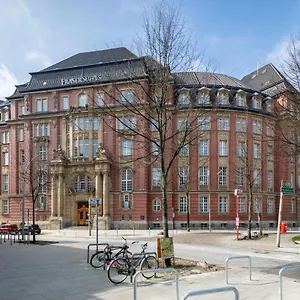 Otel Fraser